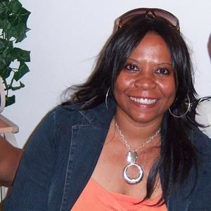 Meet your Posher, Alisa